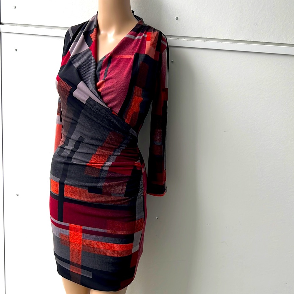 Abstract print woman’s dress size is XXS